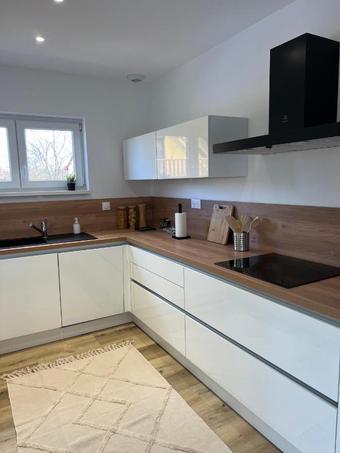 Appartement Alsace Neuf Garage, Parking Et Terrasse Colmar Exterior foto